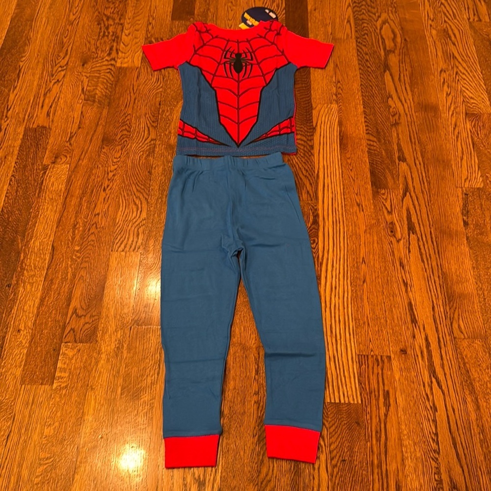 NWT Marvel Spiderman Kid’s Pajama Set Size 6